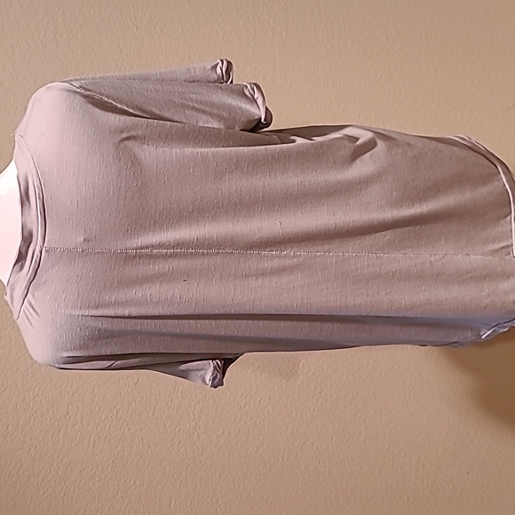 WOMAN'S GRAY TEE SIZE M - Picture 5 of 7